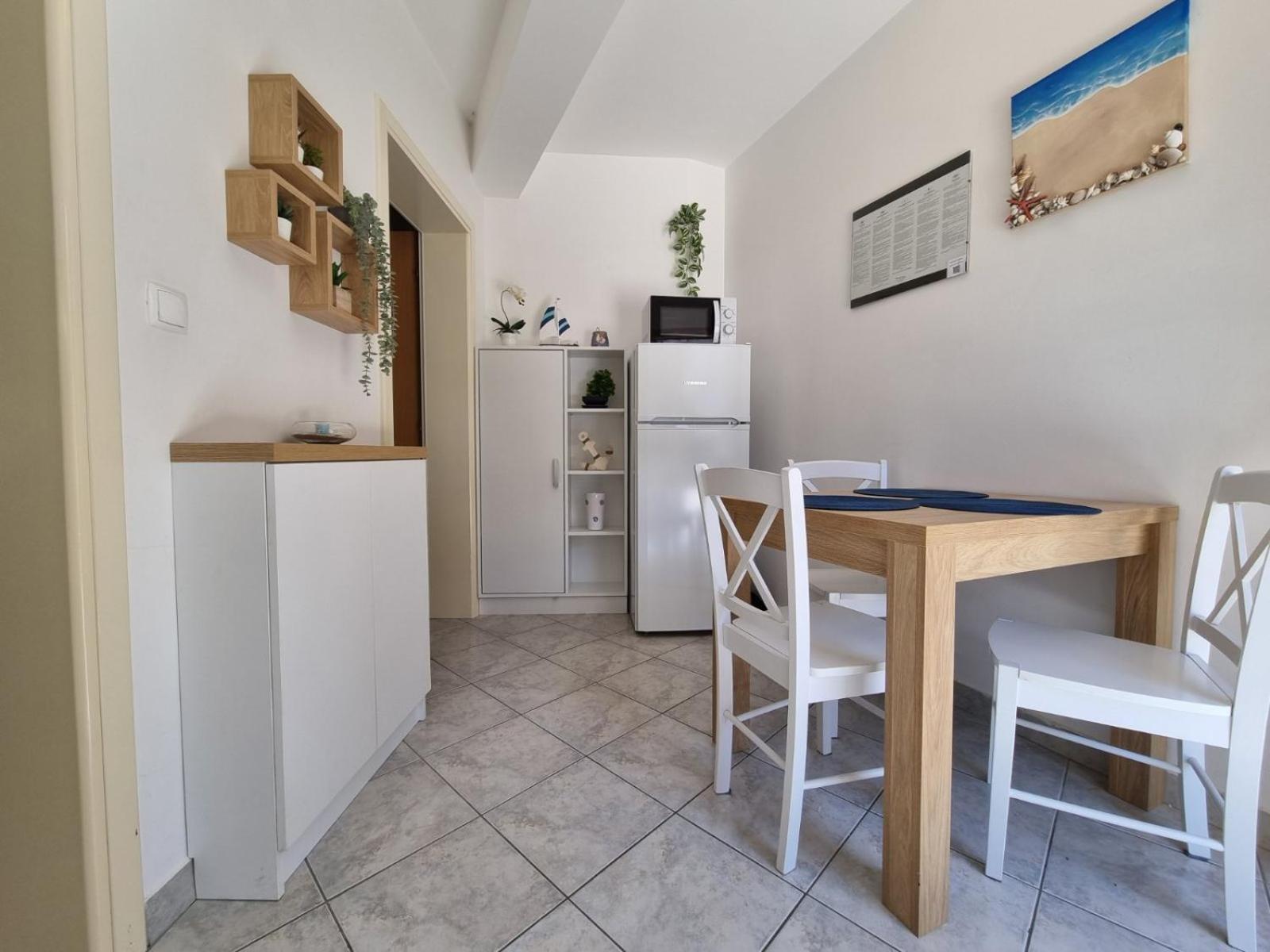 Apartments Casia Baska (Krk)